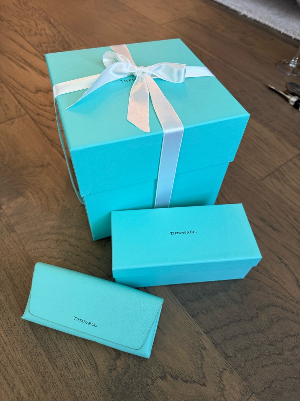 Tiffany & Co. Blue Gift box and eyeglass cases with box Set